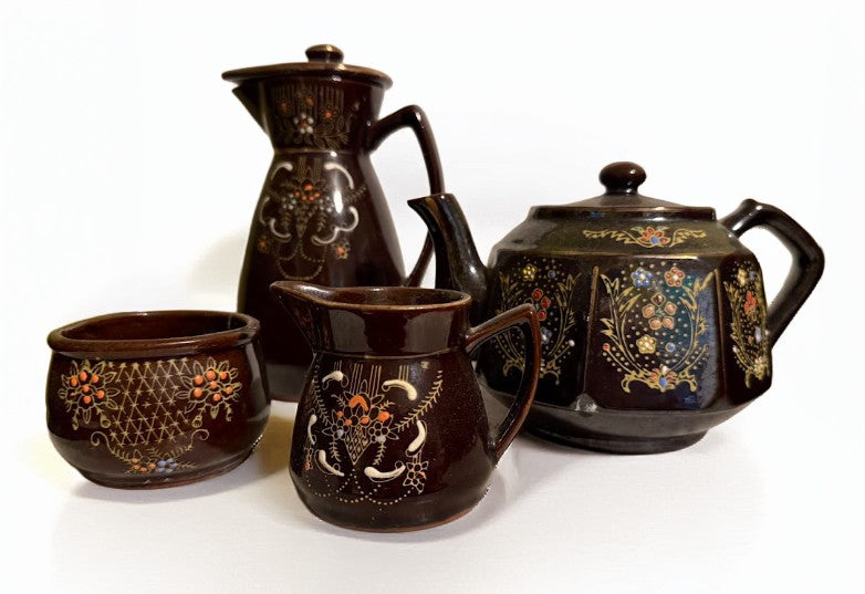 Vintage Elegance: Japanese Moriage Redware with Timeless Appeal