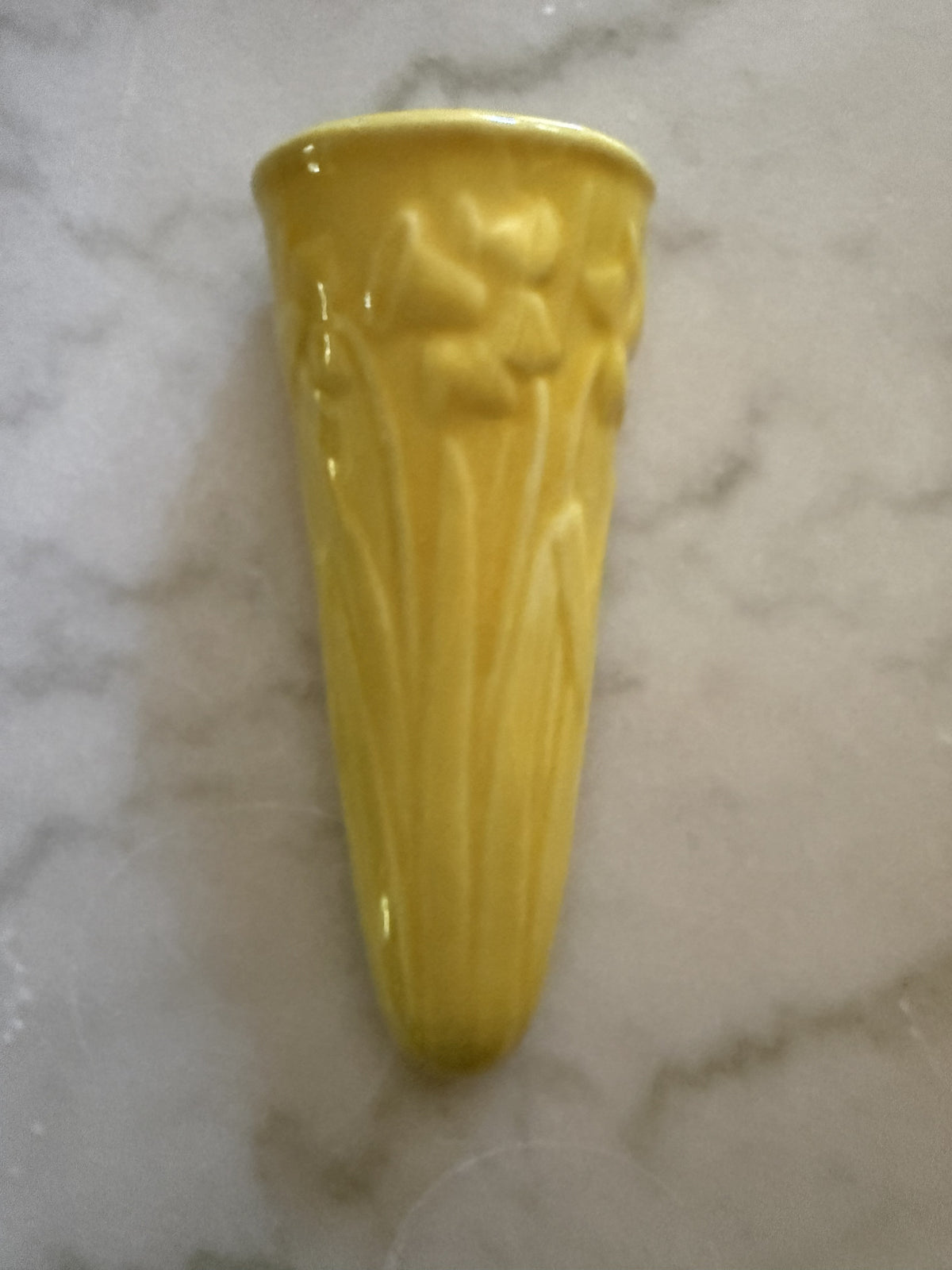 McCoy Pottery Wall Pocket Vase with Yellow Daffodils | 6.5" Ceramic Floral Wall Decor